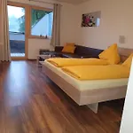 Gaestehaus Floerl 1 شقة