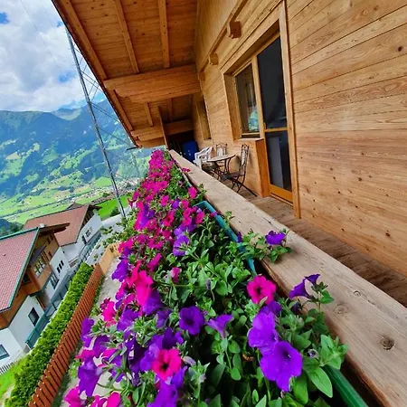Flörl 1 Apartment Gerlosberg