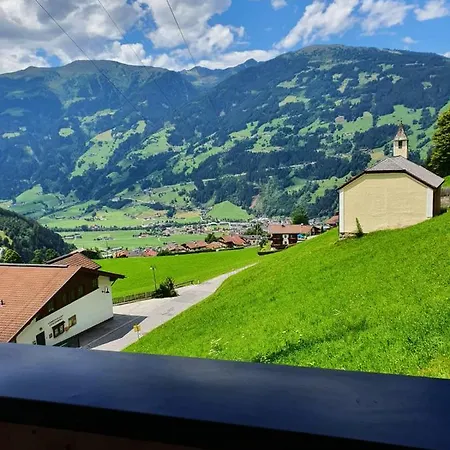 Gaestehaus Floerl 1 דירה