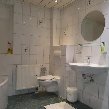 Apartment Gaestehaus Floerl 1